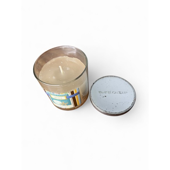 Yankee Candle Beach Walk Scented 7 oz Jar 35-45 Hours Burn Time Discontinued - Picture 3 of 8